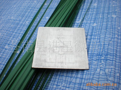 優質工藝品拉絲鋁牌與高光烤漆效果 蒼南縣港星徽章廠的專業加工服務